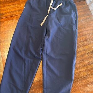 FIGS Barrel Pants size medium